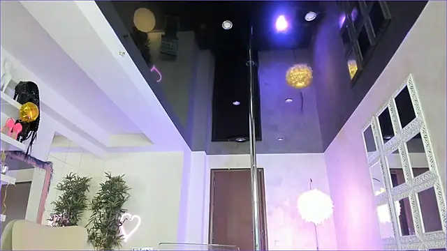 Snapshot of LisaAkira chatting on November 23, 7:07 am LisaAkira online show from November 23, 7:07 am