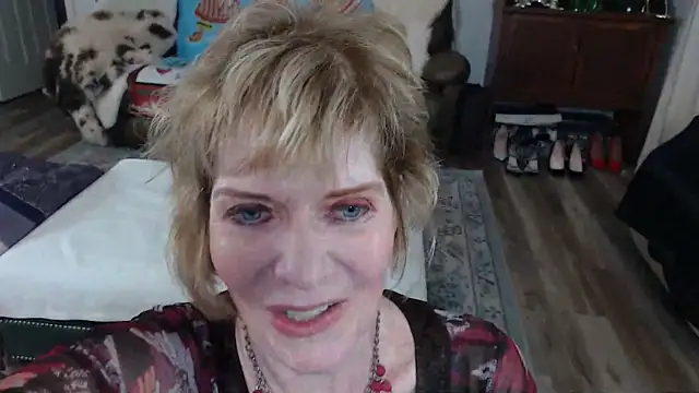 SindeeDix online show from December 3, 3:11 pm