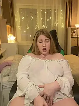 ollydoll92 online show from March 16, 12:23 am