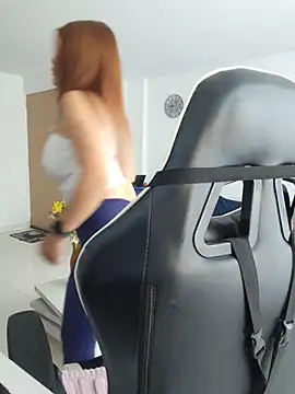 jnilu1227 online show from March 18, 2:08 pm