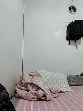 Snapshot of MissKitty31 chatting on October 21, 2:44 am MissKitty31 online show from October 21, 2:44 am