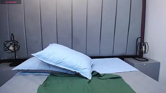 Snapshot of moxa_hot chatting on March 20, 4:31 pm moxa hot online show from March 20, 4:31 pm