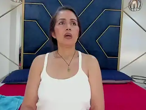 Snapshot of moxa_hot chatting on March 1, 2:44 pm moxa hot online show from March 1, 2:44 pm