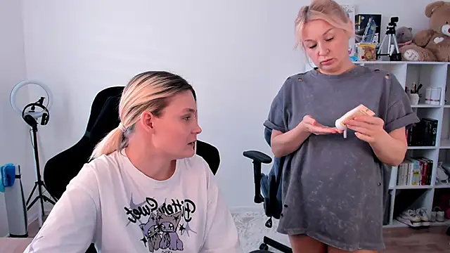 hotblonds online show from February 6, 11:50 am