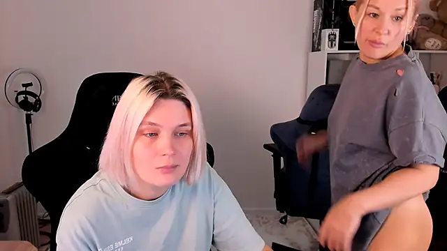 hotblonds online show from December 1, 11:22 am