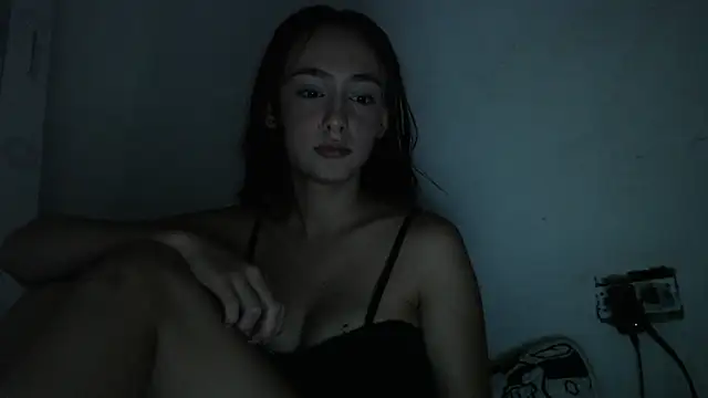 Snapshot of nathaly_bird chatting on January 17, 12:20 am nathaly bird online show from January 17, 12:20 am