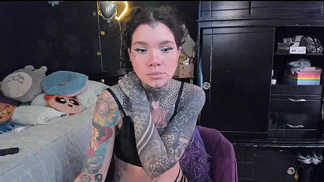 Snapshot of Lilmarieee chatting on September 19, 4:11 pm Lilmarieee online show from September 19, 4:11 pm