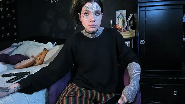 Lilmarieee online show from November 27, 9:37 pm