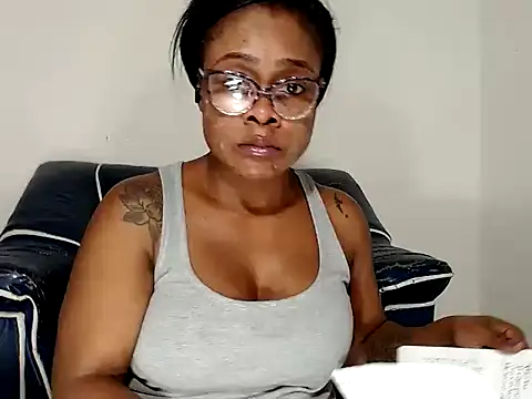 alexiaao9 online show from November 12, 4:49 am