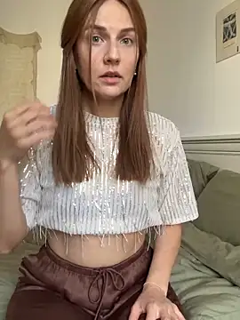 BritneyHall online show from April 3, 9:16 am