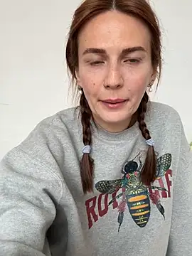 BritneyHall online show from October 16, 7:16 am