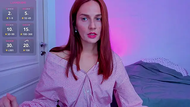 BritneyHall online show from October 1, 9:36 am