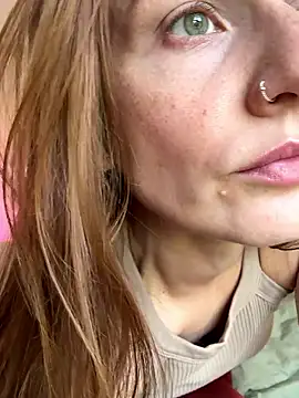 BritneyHall online show from April 14, 10:20 am