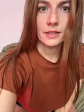 BritneyHall online show from November 4, 9:35 am