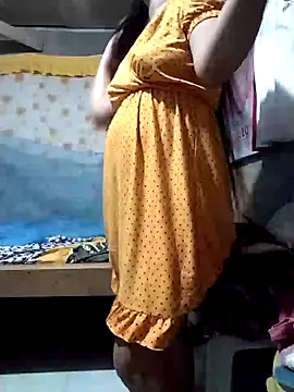 Snapshot of xxyourfantasyxx chatting on January 4, 12:05 pm xxyourfantasyxx online show from January 4, 12:05 pm