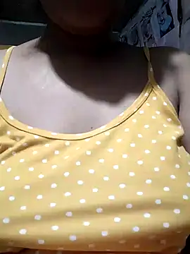 Snapshot of xxyourfantasyxx chatting on January 3, 1:24 pm xxyourfantasyxx online show from January 3, 1:24 pm