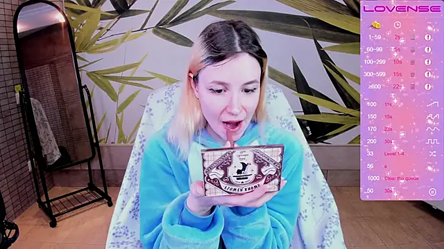 fleximona online show from December 14, 9:59 am