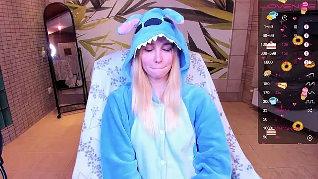 fleximona online show from March 8, 9:18 pm