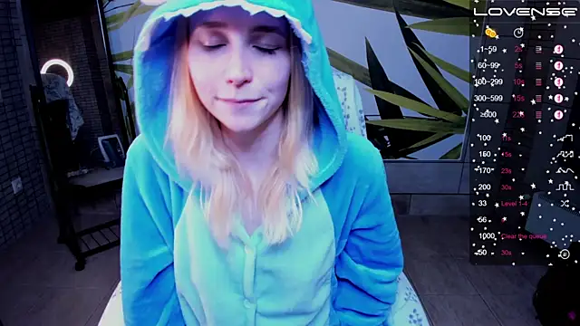 fleximona online show from October 19, 8:44 pm