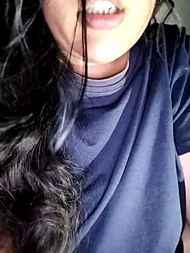 Snapshot of Annerae chatting on November 2, 4:12 pm Annerae online show from November 2, 4:12 pm