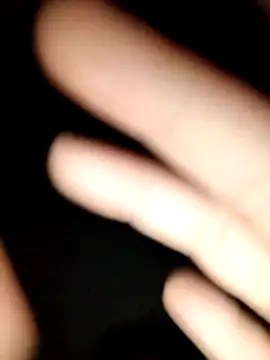 Snapshot of Annerae chatting on November 15, 4:44 pm Annerae online show from November 15, 4:44 pm