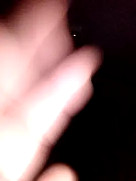 Snapshot of Annerae chatting on November 9, 4:44 pm Annerae online show from November 9, 4:44 pm