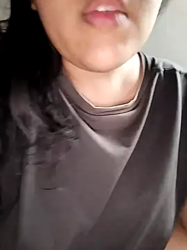 Snapshot of Annerae chatting on December 23, 9:30 am Annerae online show from December 23, 9:30 am