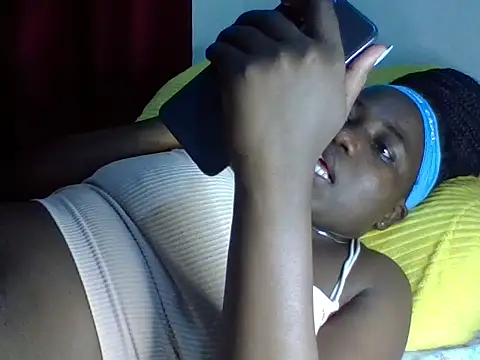 cute-marianna online show from April 23, 5:14 pm