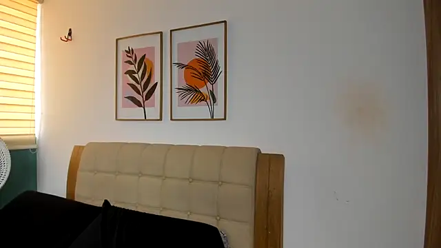 Ash milk online show from February 20, 9:50 pm