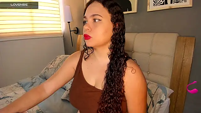 Snapshot of Ash_milk chatting on July 11, 6:30 pm Ash milk online show from July 11, 6:30 pm
