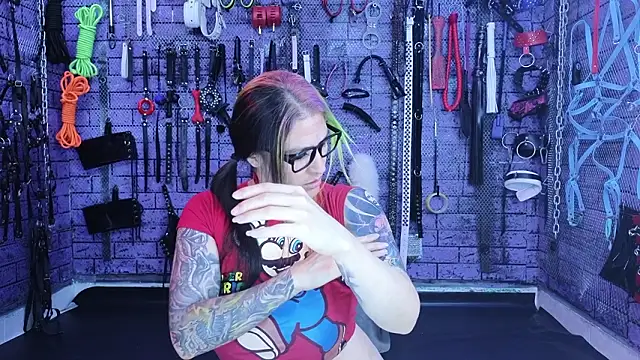 Snapshot of PANDORANEZZ chatting on March 2, 8:21 am PANDORANEZZ online show from March 2, 8:21 am