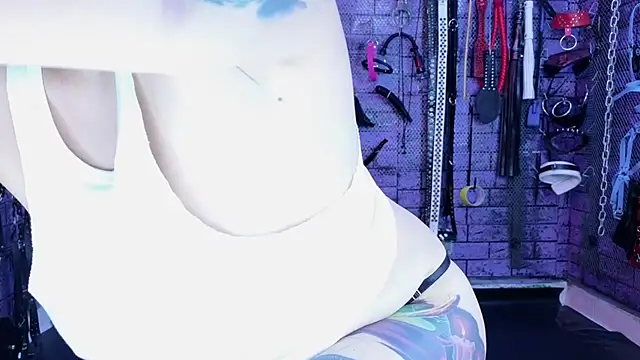 PANDORANEZZ online show from May 3, 10:02 pm