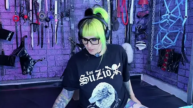 Snapshot of PANDORANEZZ chatting on July 15, 5:25 am PANDORANEZZ online show from July 15, 5:25 am