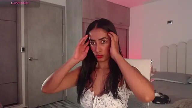 Brown skin11 online show from February 13, 10:21 pm