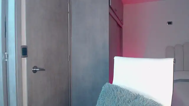 Brown skin11 online show from December 19, 8:11 pm