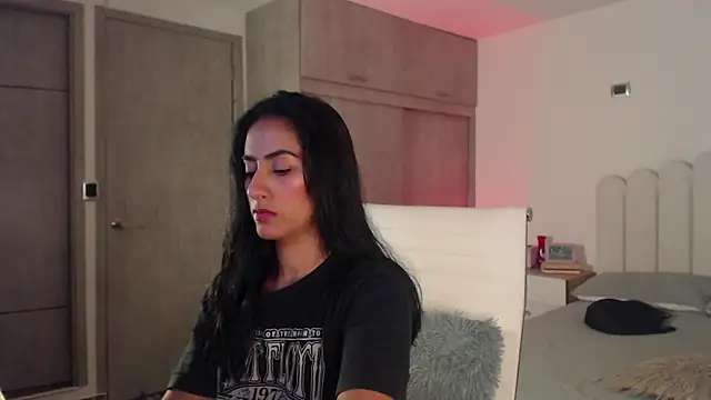 Brown skin11 online show from January 6, 9:08 pm