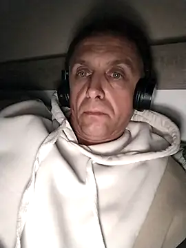 Kutasmaly online show from November 16, 3:00 am