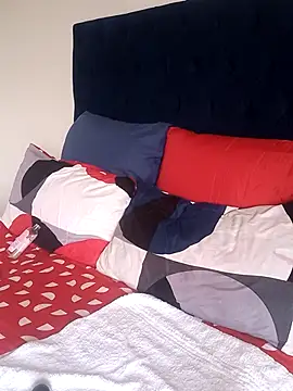 Snapshot of CummSavage chatting on October 27, 8:15 am CummSavage online show from October 27, 8:15 am