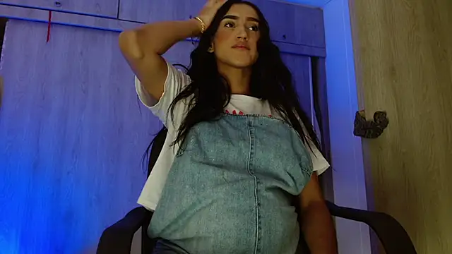 Meghan stonne  online show from March 27, 9:05 pm