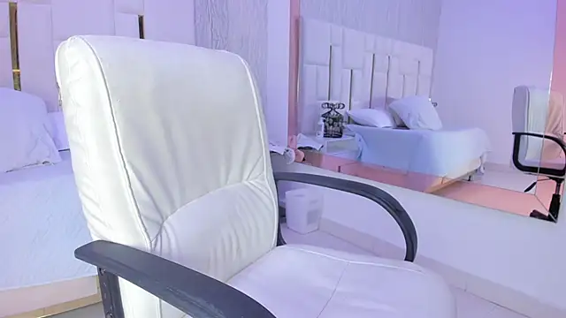 Snapshot of Meghan_stonne_ chatting on October 3, 7:26 pm Meghan stonne online show from October 3, 7:26 pm