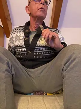 Relnnet online show from December 2, 11:06 pm