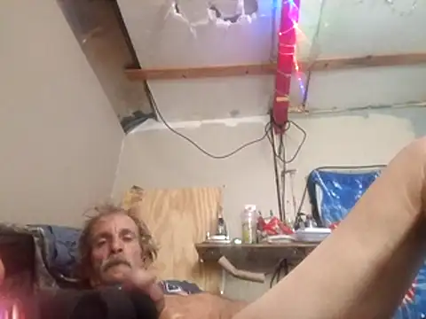 Snapshot of sausylolly chatting on October 21, 5:51 am sausylolly online show from October 21, 5:51 am