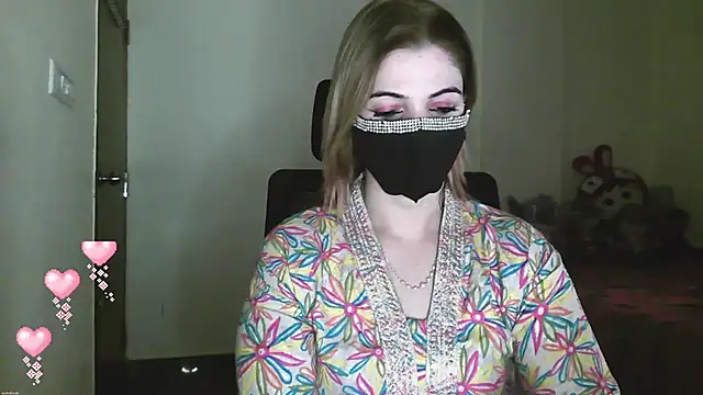 Cute Sonii online show from December 18, 11:14 am