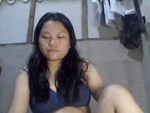 Snapshot of SexyHotMari69 chatting on March 16, 6:23 pm SexyHotMari69 online show from March 16, 6:23 pm