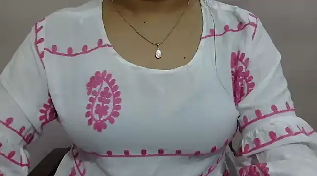 Snapshot of mahira_999 chatting on January 23, 3:16 am mahira 999 online show from January 23, 3:16 am