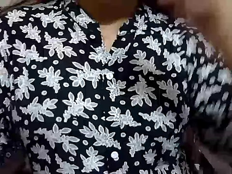 Snapshot of mahira_999 chatting on September 9, 3:49 am mahira 999 online show from September 9, 3:49 am