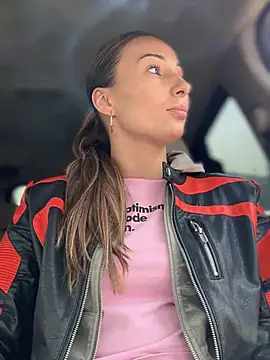 Snapshot of YOUR-KARINA chatting on March 15, 9:09 am YOUR-KARINA online show from March 15, 9:09 am