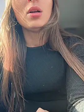 Snapshot of YOUR-KARINA chatting on March 2, 4:28 am YOUR-KARINA online show from March 2, 4:28 am