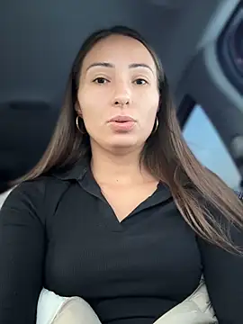 Snapshot of YOUR-KARINA chatting on January 24, 2:18 am YOUR-KARINA online show from January 24, 2:18 am