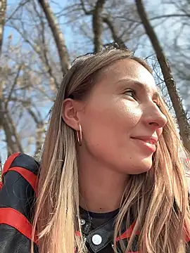 Snapshot of YOUR-KARINA chatting on March 19, 8:55 am YOUR-KARINA online show from March 19, 8:55 am